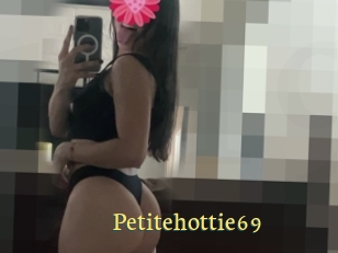 Petitehottie69